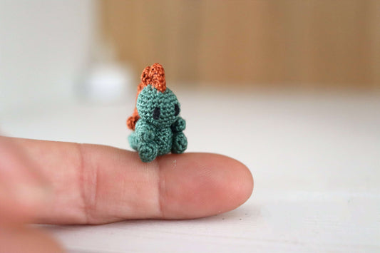 Explore our charming crochet collection: Mini Alfred the Dino and more. Discover our micro crochet animals! 🦕✨ #Amigurumi