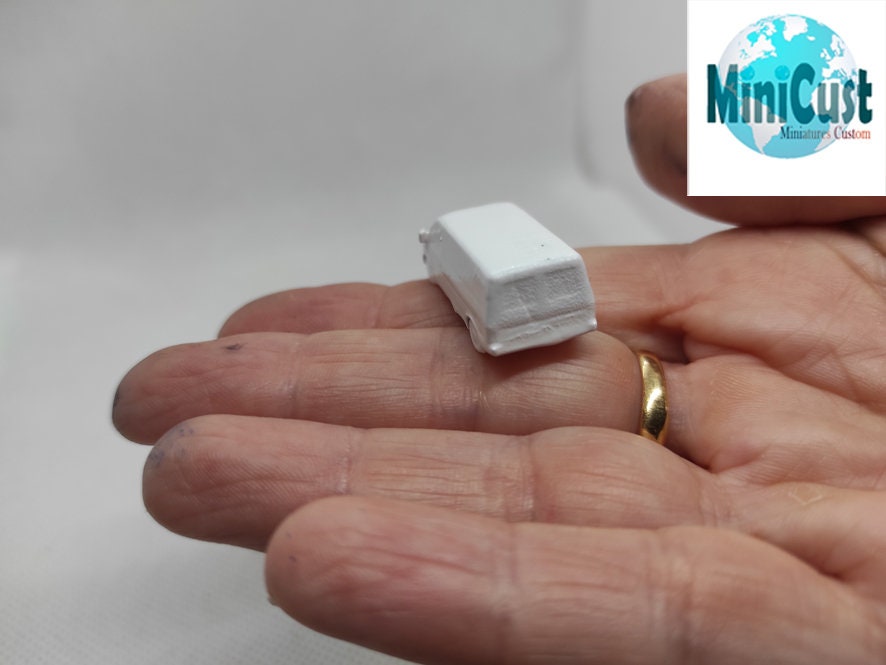 Ford Transit, N-GAUGE, modern, Suitable for N-scale railways and dioramas, gifts, dollhouse, cakes DIY or painted.