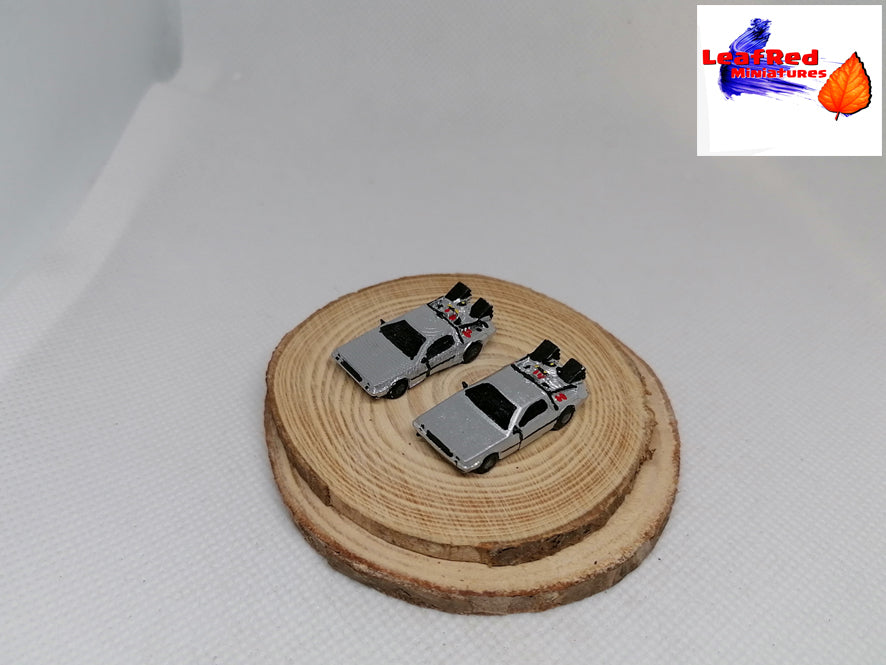 DELOREAN miniature, Game custom TOKEN assortmen, Suitable for N-scale railways and dioramas, gifts, dollhouse, cakes DIY or painted.