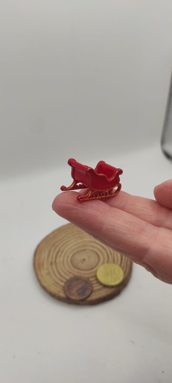 ❄️☃️ Miniature SLEIGH 1 Inch – Hand-Painted Christmas Collectible