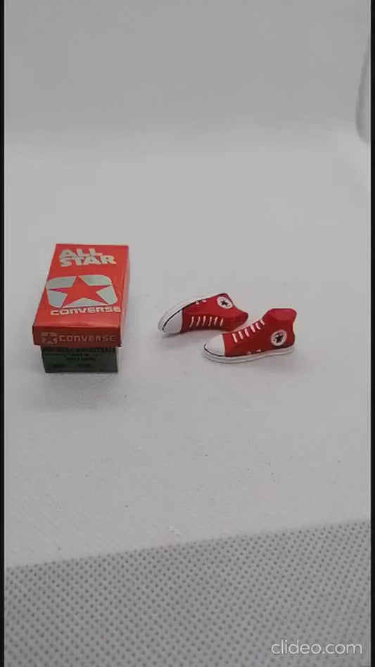 Shoes miniature with box. Scale 1/6. For Gift, dollhouse or diorama.