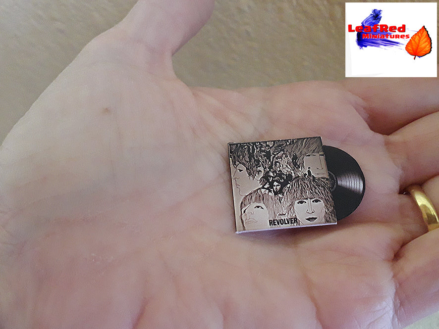BEATLES Collection. 13 Miniature VINYL record vintage