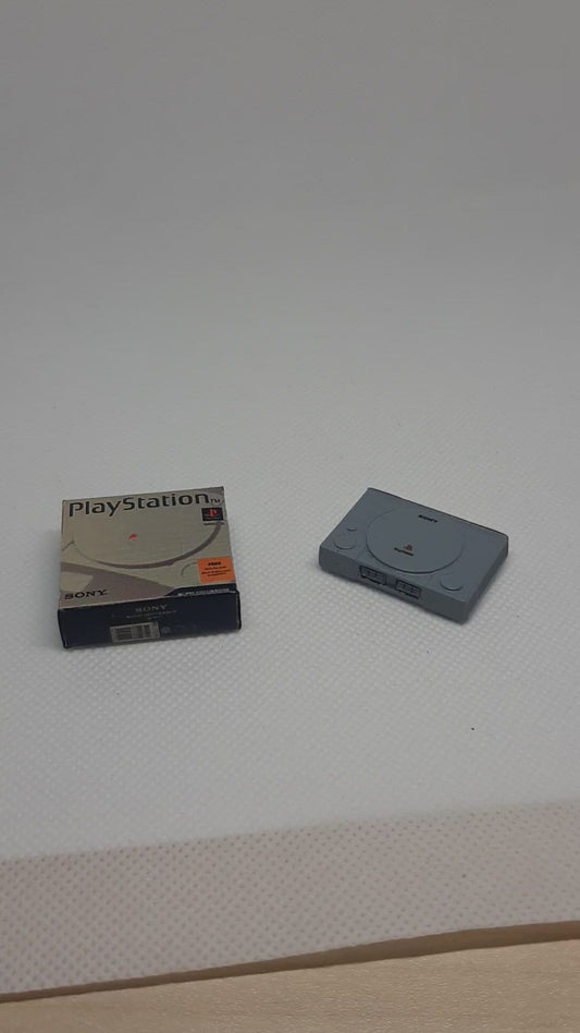 PLAYSTATION. Miniature with box & controller. Miniature 3D