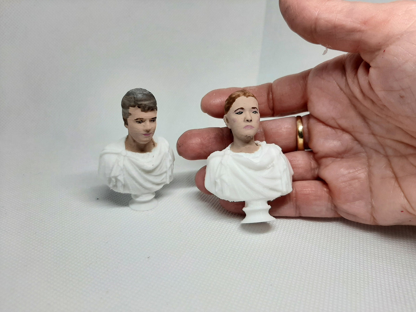 RESIN MADE. Custom 3d HEAD. for birthdays, decoration, gifts, weddings, celebrations. Unpainted or painted.