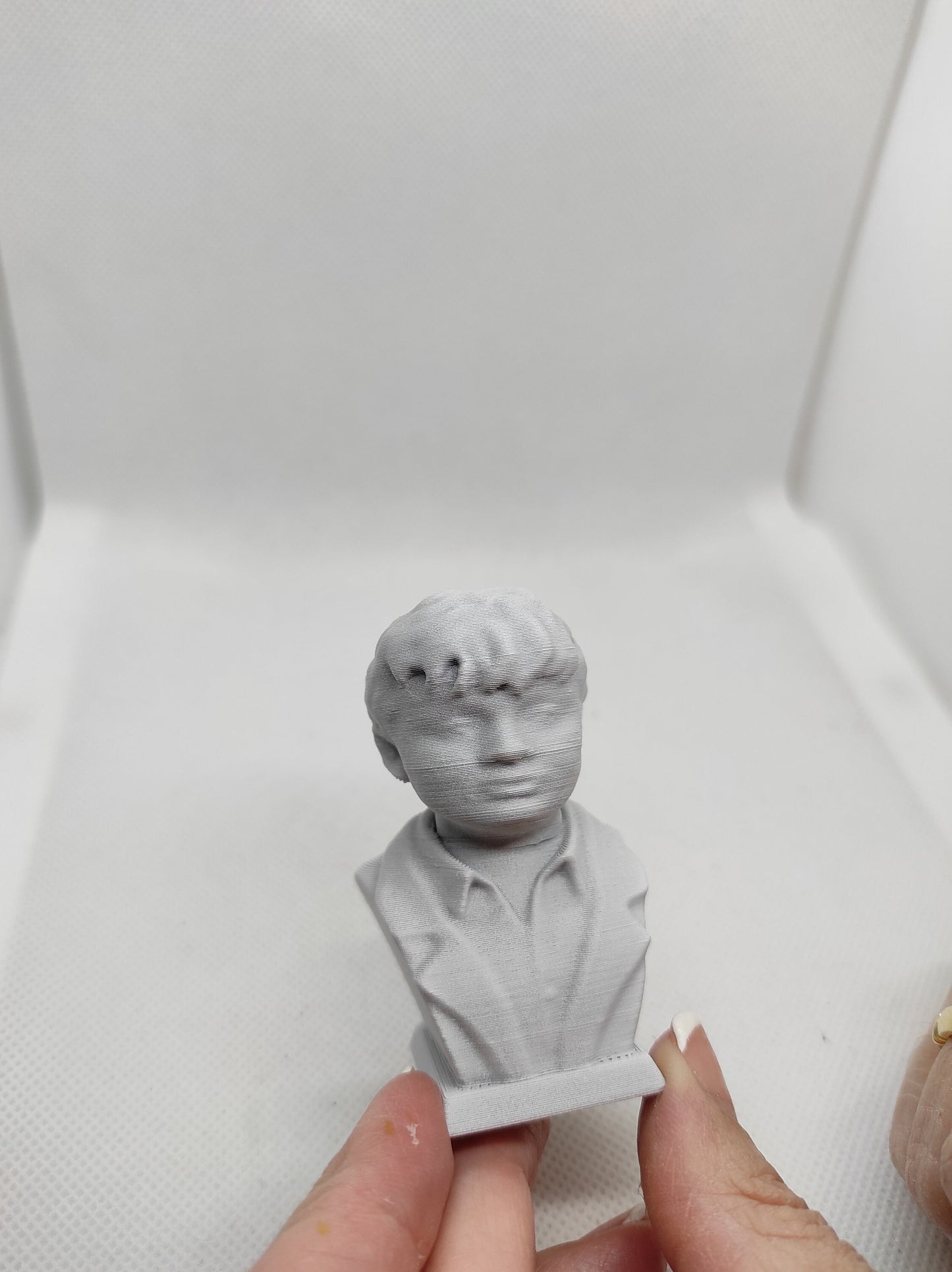 RESIN MADE. Custom 3d HEAD. for birthdays, decoration, gifts, weddings, celebrations. Unpainted or painted.