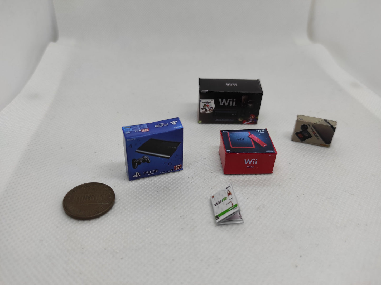 Miniature vintage console boxes. Artisan Handmade. Wii, PS4, PS5, N3DS and PS5