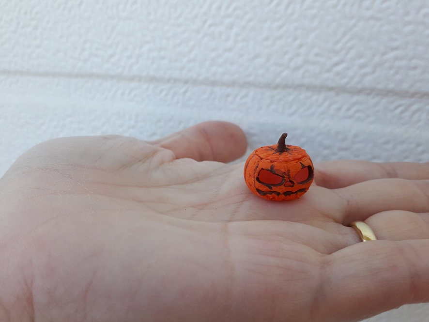 HALLOWEEN PUMPKIN Decorations. 1/12 scale Do it yourself paint Do it yourself. DIY. custom sizes available.