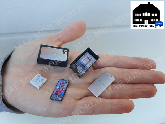 Smartphone Miniature. Scale 1:6